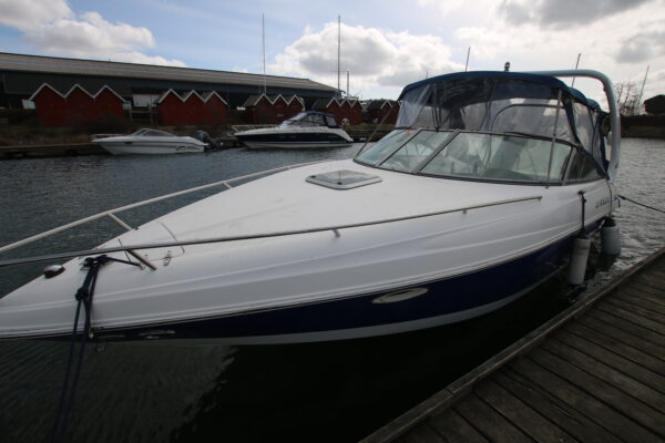 Rinker 262 Captiva Cuddy