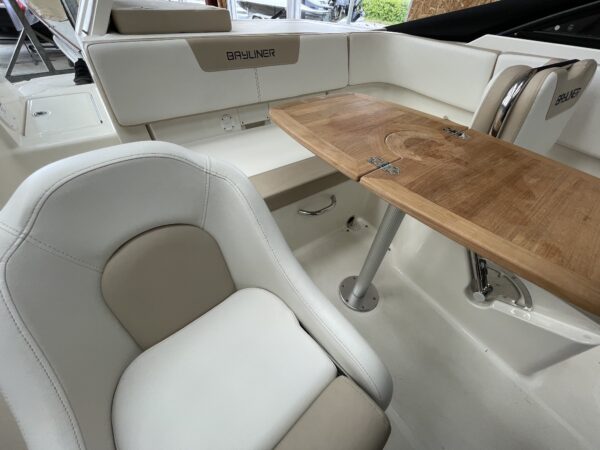 Bayliner VR5 Cuddy - Billede 7