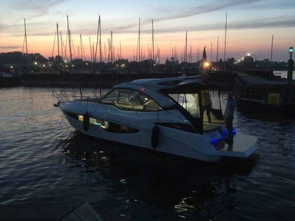 Galeon 335 HTS - Image 2