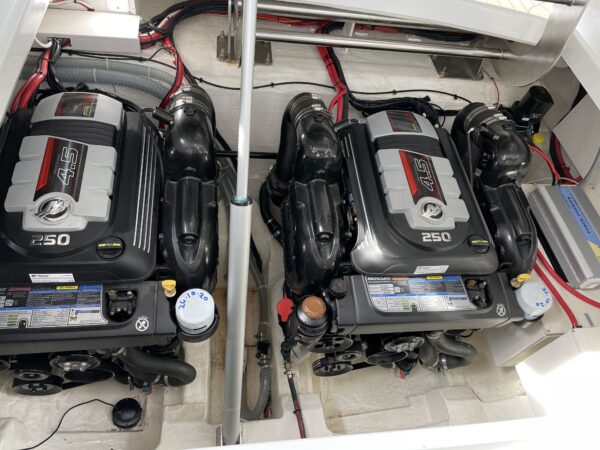 Galeon 335 HTS - Image 24