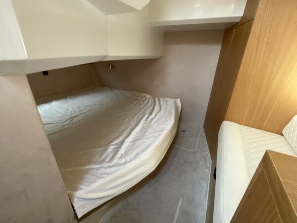 Galeon 335 HTS - Image 21