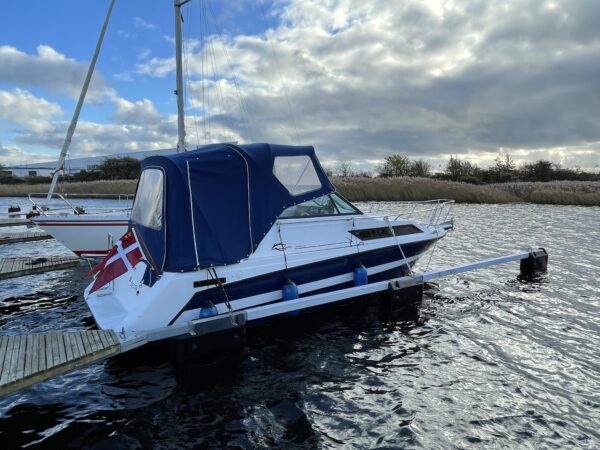 Rinker 250 Fiesta