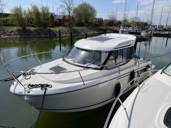 Jeanneau Merry Fisher 695 - Image 2