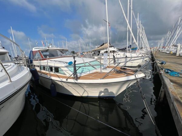Storebro Royal Cruiser 31 AC - Image 2
