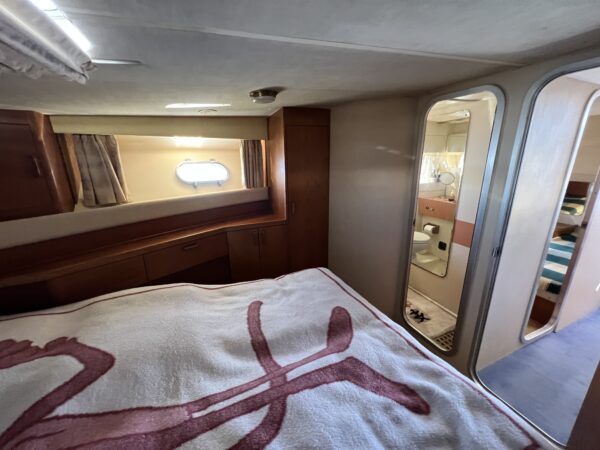 Princess 415 Flybridge - Image 34