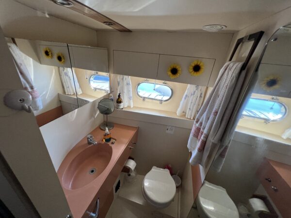 Princess 415 Flybridge - Image 35