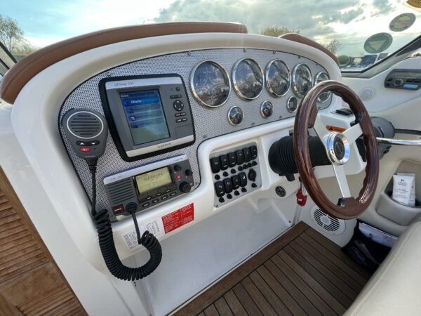 Chris Craft Corsair 28 Heritage Edition - Image 14