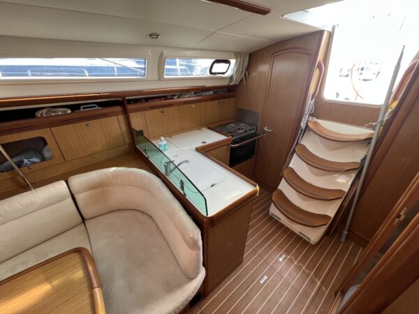Jeanneau Sun Odyssey 36i - Image 18