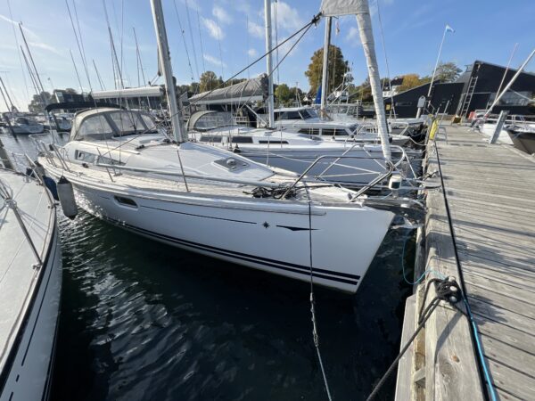 Jeanneau Sun Odyssey 36i - Image 2