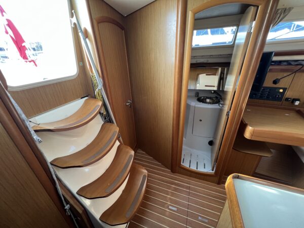 Jeanneau Sun Odyssey 36i - Image 23