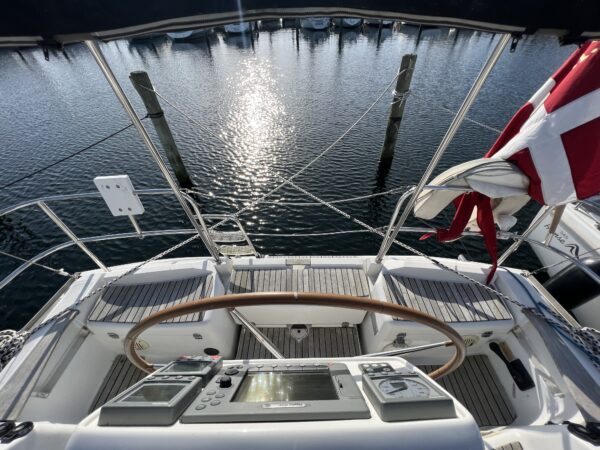 Jeanneau Sun Odyssey 36i - Image 7