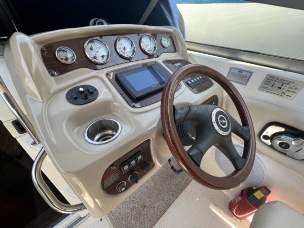 Chaparral 250 Signature - Image 6