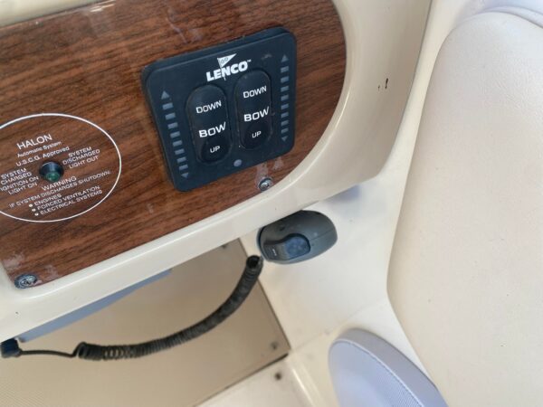 Chaparral 250 Signature - Image 16