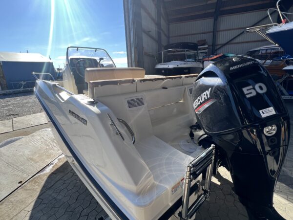 Quicksilver Activ 505 Open - Image 4