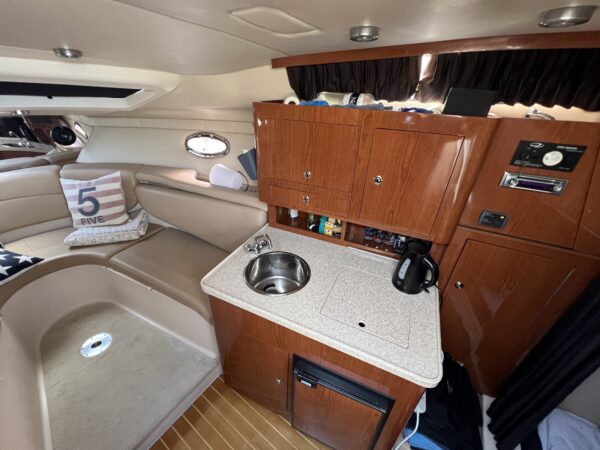 Regal 2860 Window Express - Image 18