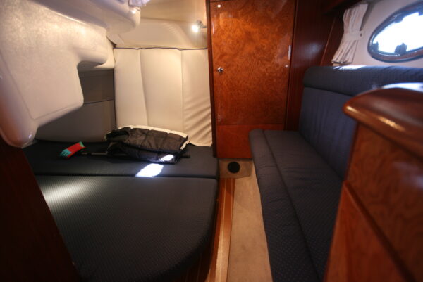 Bavaria 32 Sport - Image 28