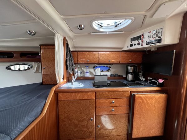 Bavaria 32 Sport - Image 20