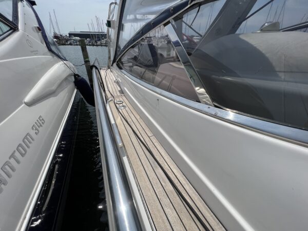 Bavaria 32 Sport - Image 5