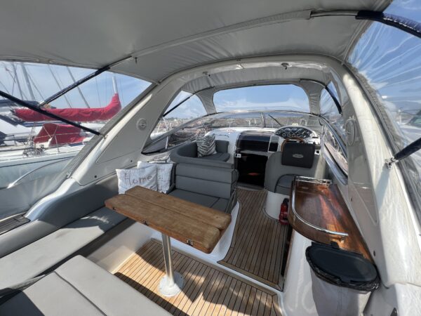 Bavaria 32 Sport - Image 9