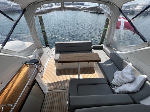 Bavaria 32 Sport - Image 11