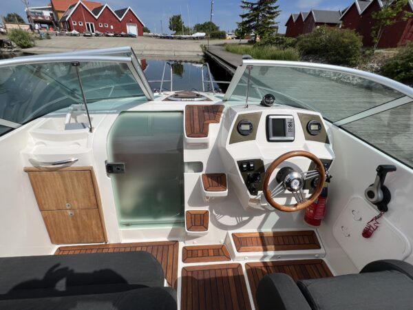 Ocean Master 570 - Image 8