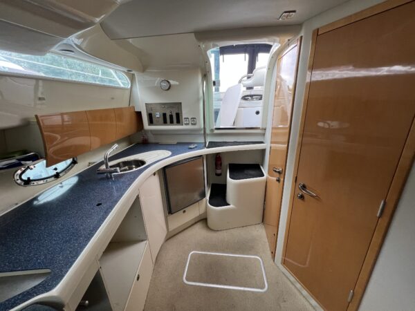Fairline 30 Targa - Image 8