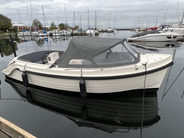 Interboat Intender 640