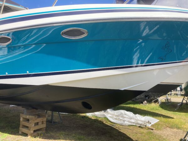 Sunseeker 35 Flybridge - Image 4