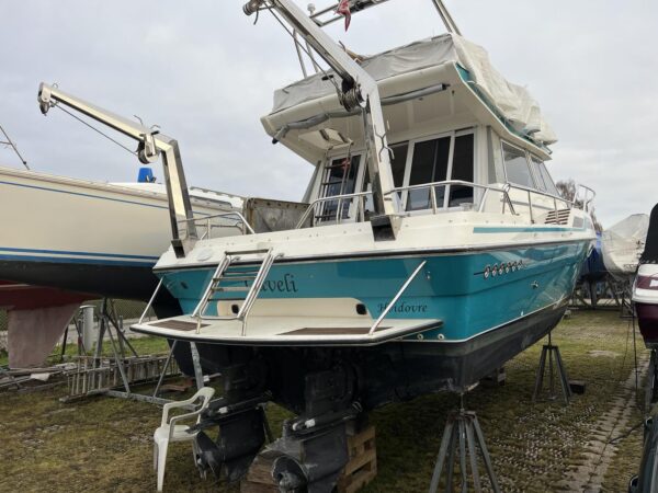 Sunseeker 35 Flybridge - Image 2