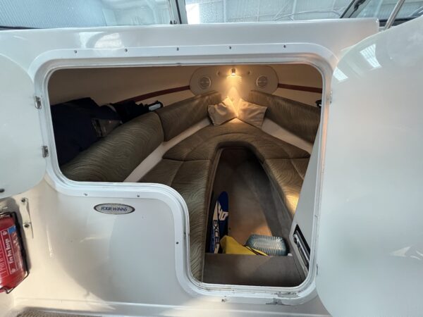 Four Winns 225 Sundowner - Image 8
