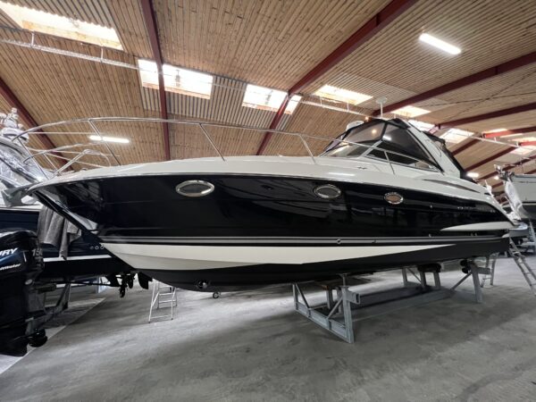 Monterey 355 Sport Yacht - Image 4