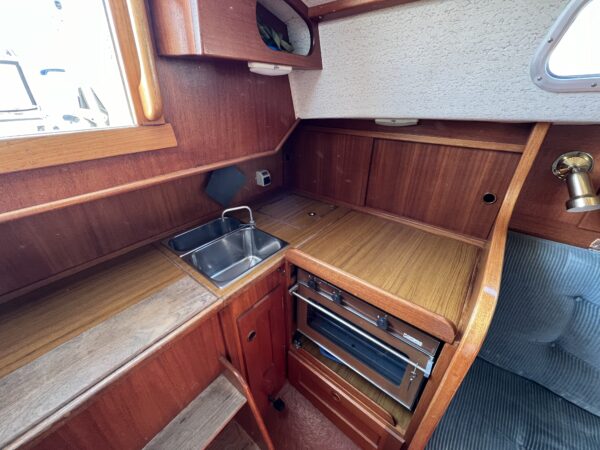 Hallberg Rassy 29 (HR 29) - Image 13