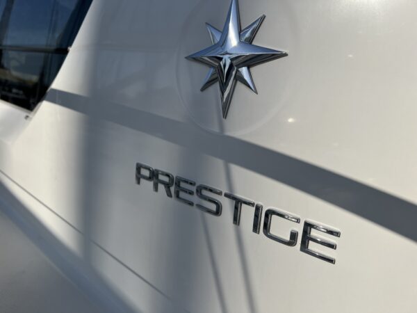 Jeanneau Prestige 39 Flybridge - Image 5