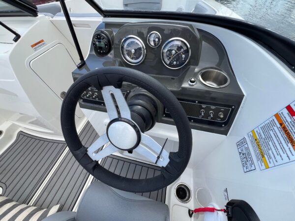 Bayliner VR4 OB - Image 9