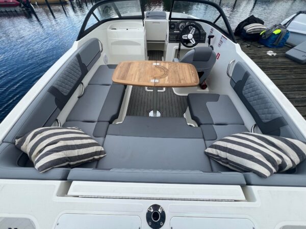 Bayliner VR4 OB - Image 6