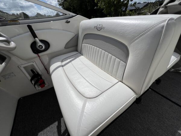 Stingray 240 CS - Image 14