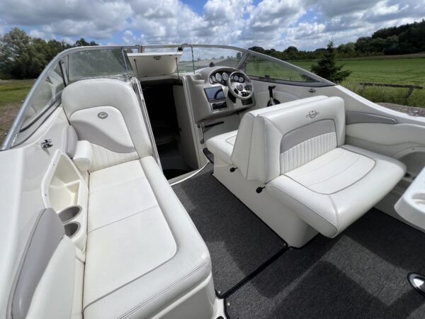 Stingray 240 CS - Image 12
