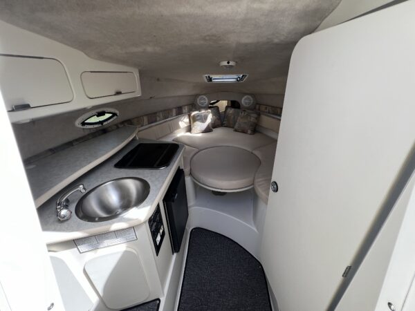 Stingray 240 CS - Image 16
