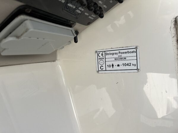 Stingray 240 CS - Image 20