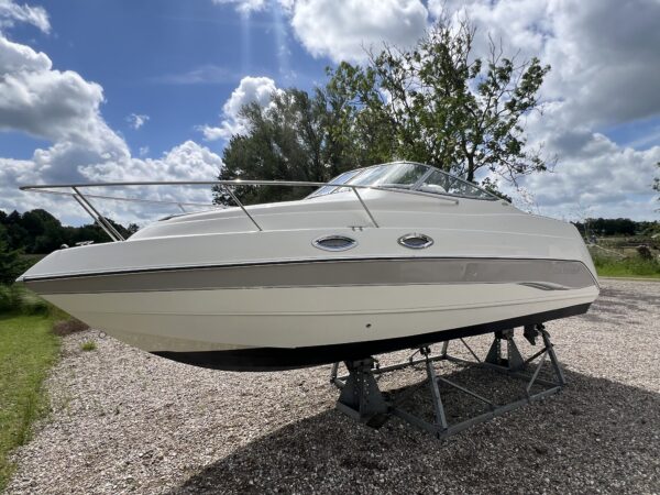 Stingray 240 CS
