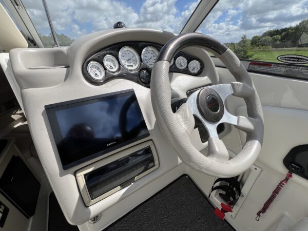 Stingray 240 CS - Image 15