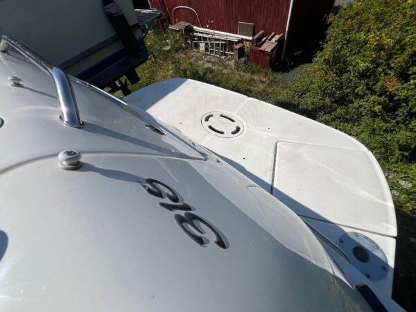 Sea Ray 315 Sundancer - Image 4