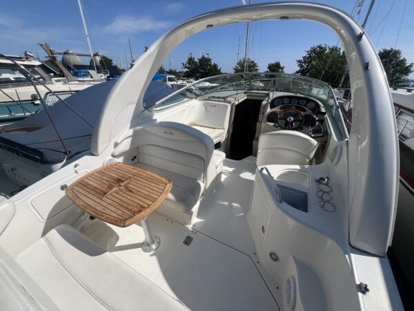 Sea Ray 315 Sundancer - Image 7