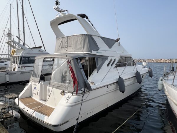 Fairline 37 Corsica - Image 2