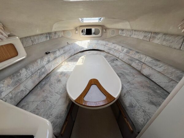 Sea Ray Sundancer 270 - Image 18
