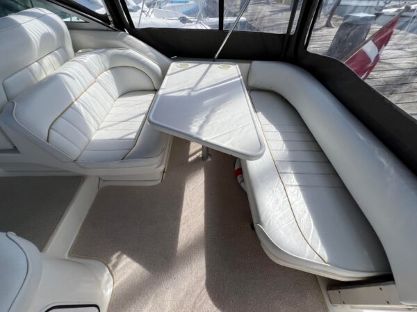 Sea Ray Sundancer 270 - Image 6