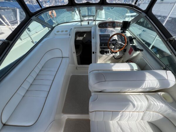 Sea Ray Sundancer 270 - Image 9