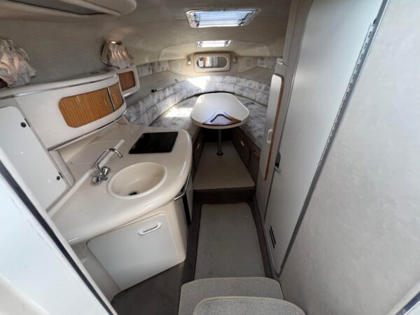 Sea Ray Sundancer 270 - Image 14