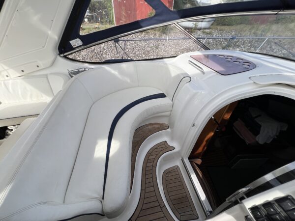 Bavaria 34 Sport HT - Image 13