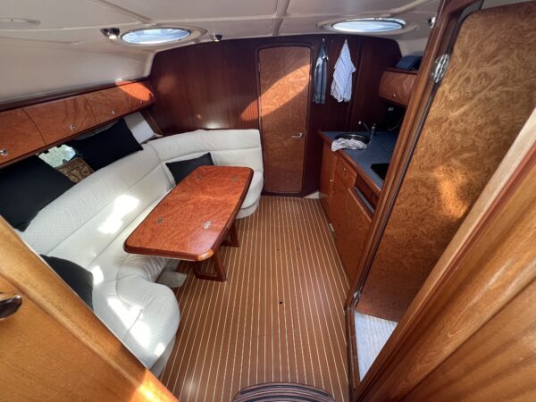 Bavaria 34 Sport HT - Image 17